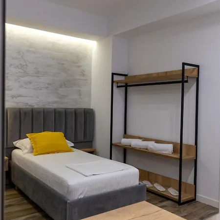 Apartment Flori Sarande