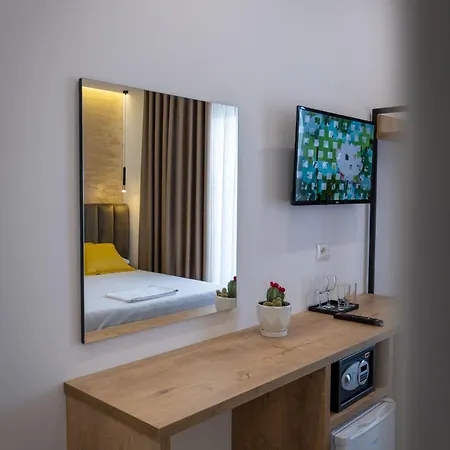 Flori Apartment