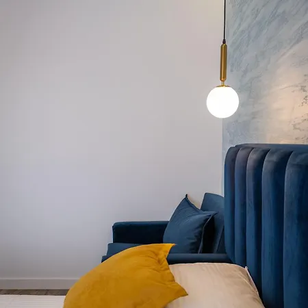 Flori Apartment *