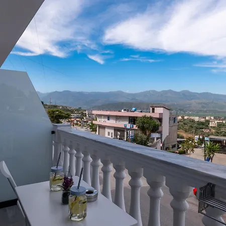 Apartment Flori *