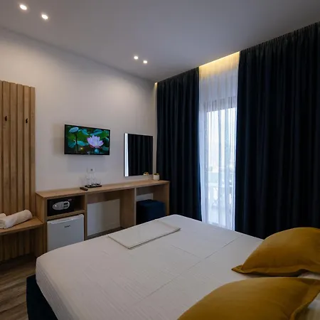 Flori Apartment